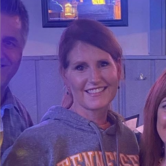 Meet your Posher, Andrea - Picture 1 of 1